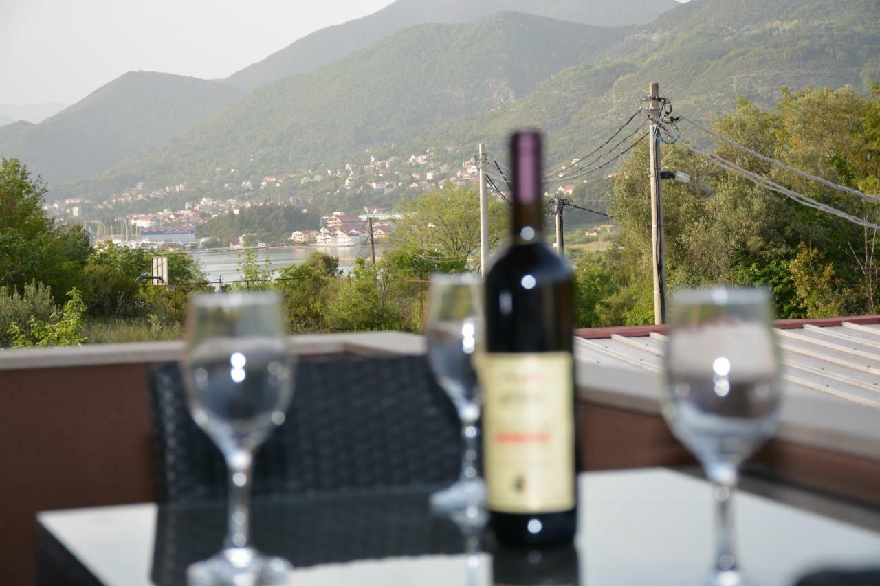 Apartmani Gaga Tivat Exteriér fotografie