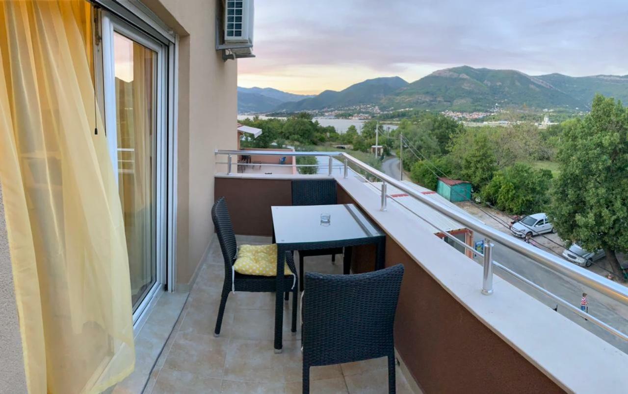 Apartmani Gaga Tivat Exteriér fotografie