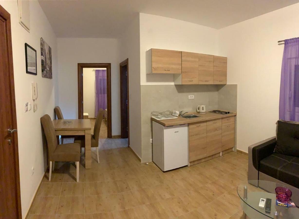 Apartmani Gaga Tivat Exteriér fotografie