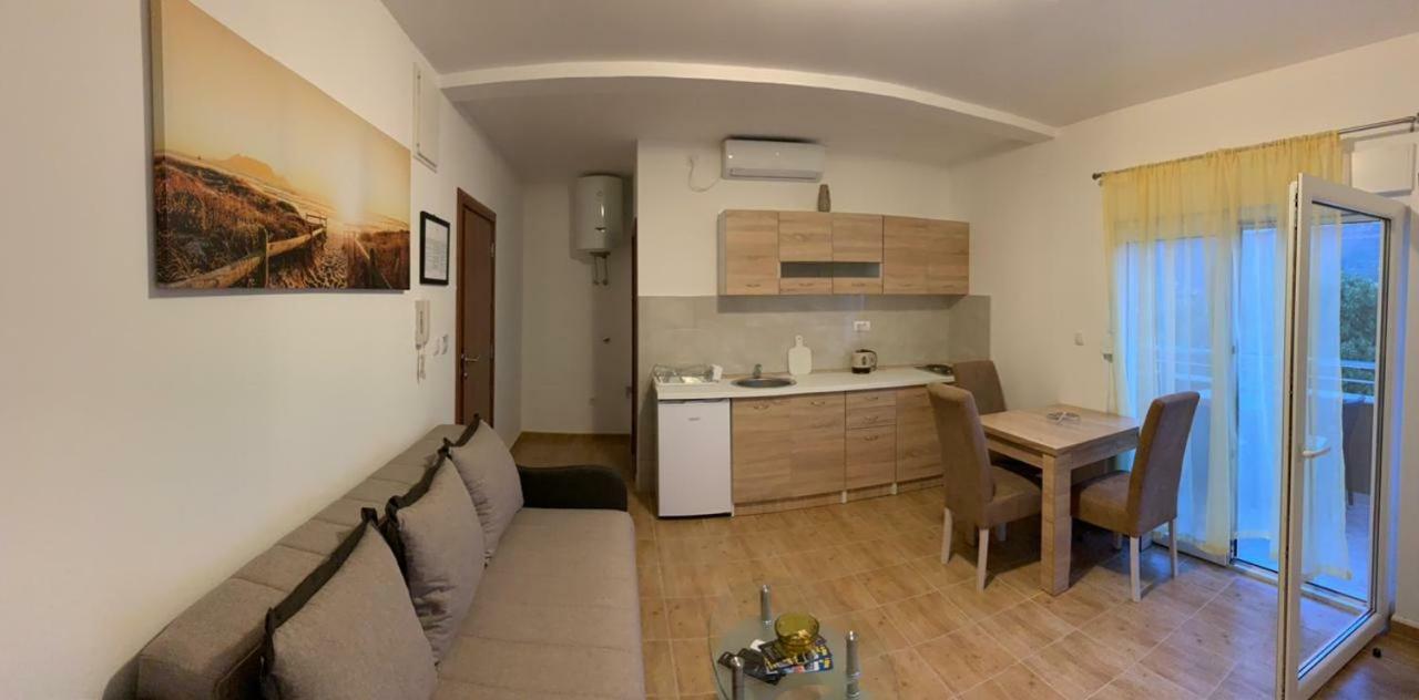 Apartmani Gaga Tivat Exteriér fotografie